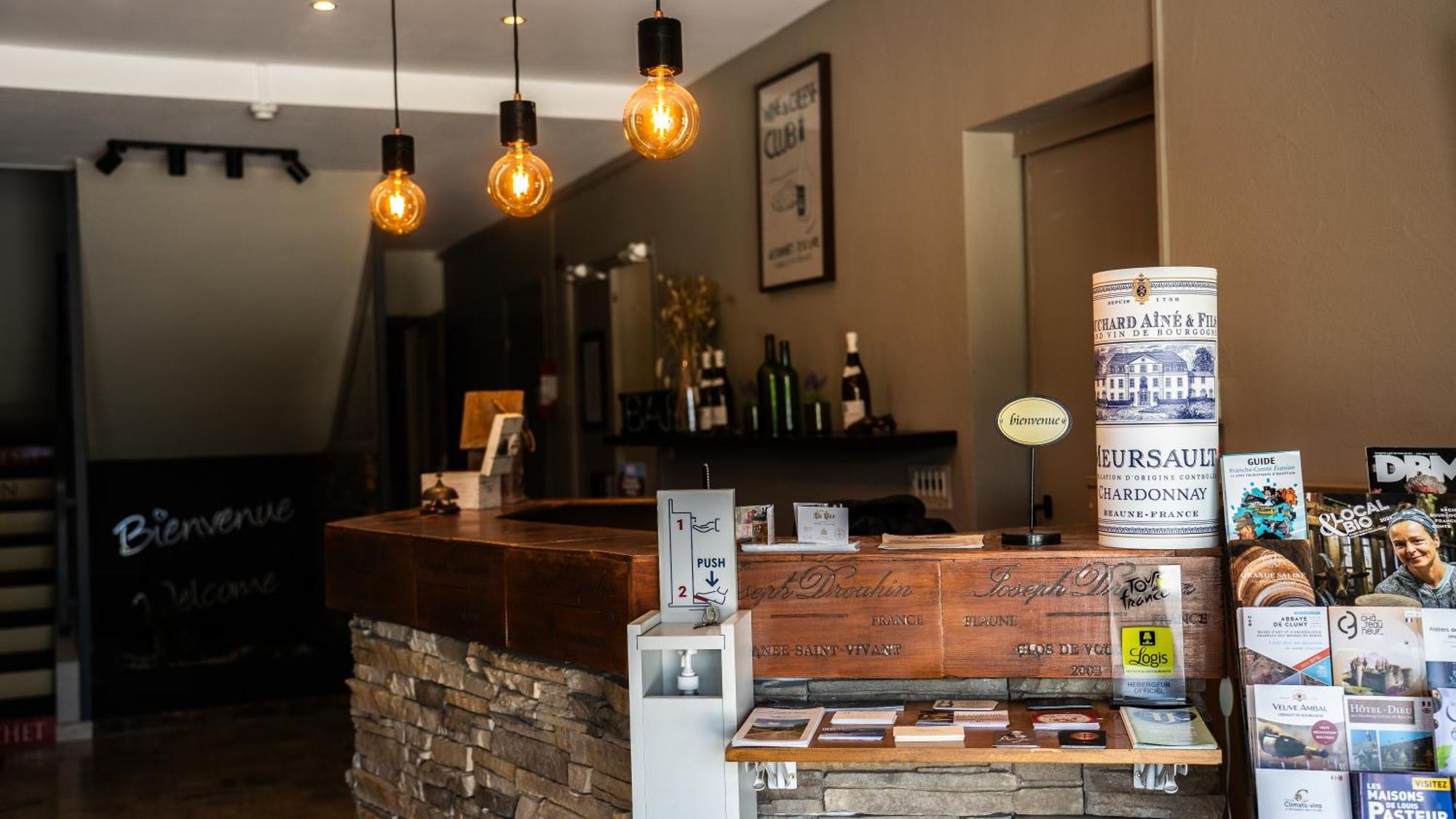 Hotel Parc Adelie - Logis Hotels Montagny-les-Beaune Екстер'єр фото