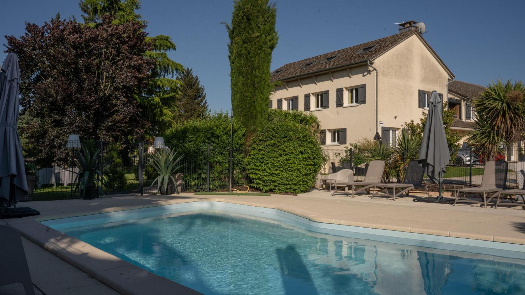 Hotel Parc Adelie - Logis Hotels Montagny-les-Beaune Екстер'єр фото