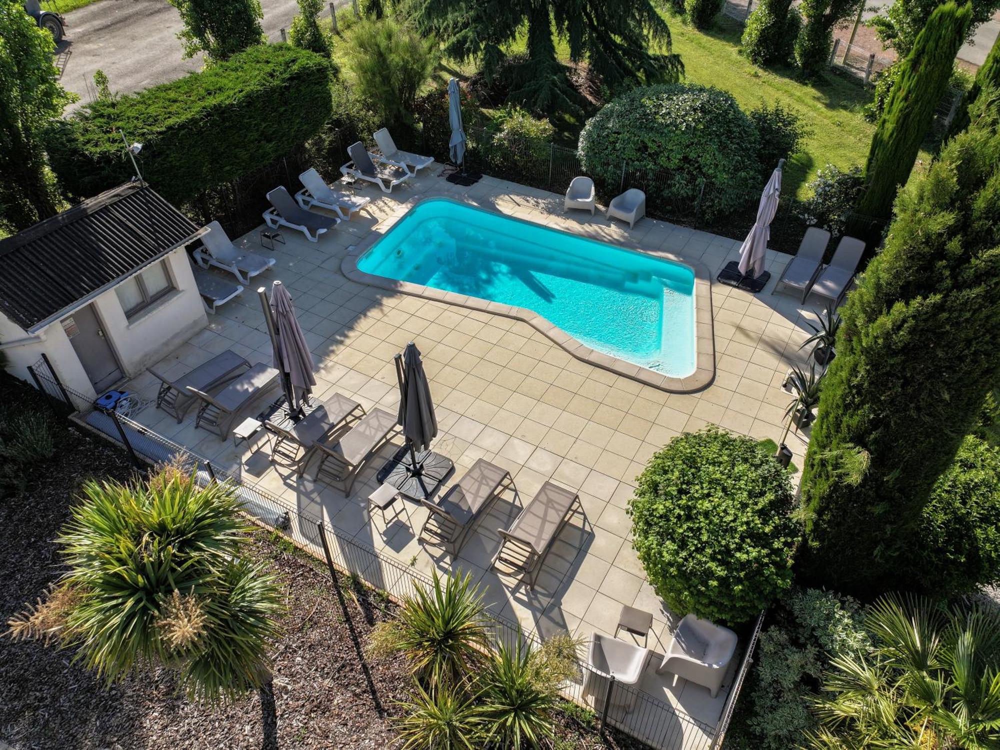 Hotel Parc Adelie - Logis Hotels Montagny-les-Beaune Екстер'єр фото